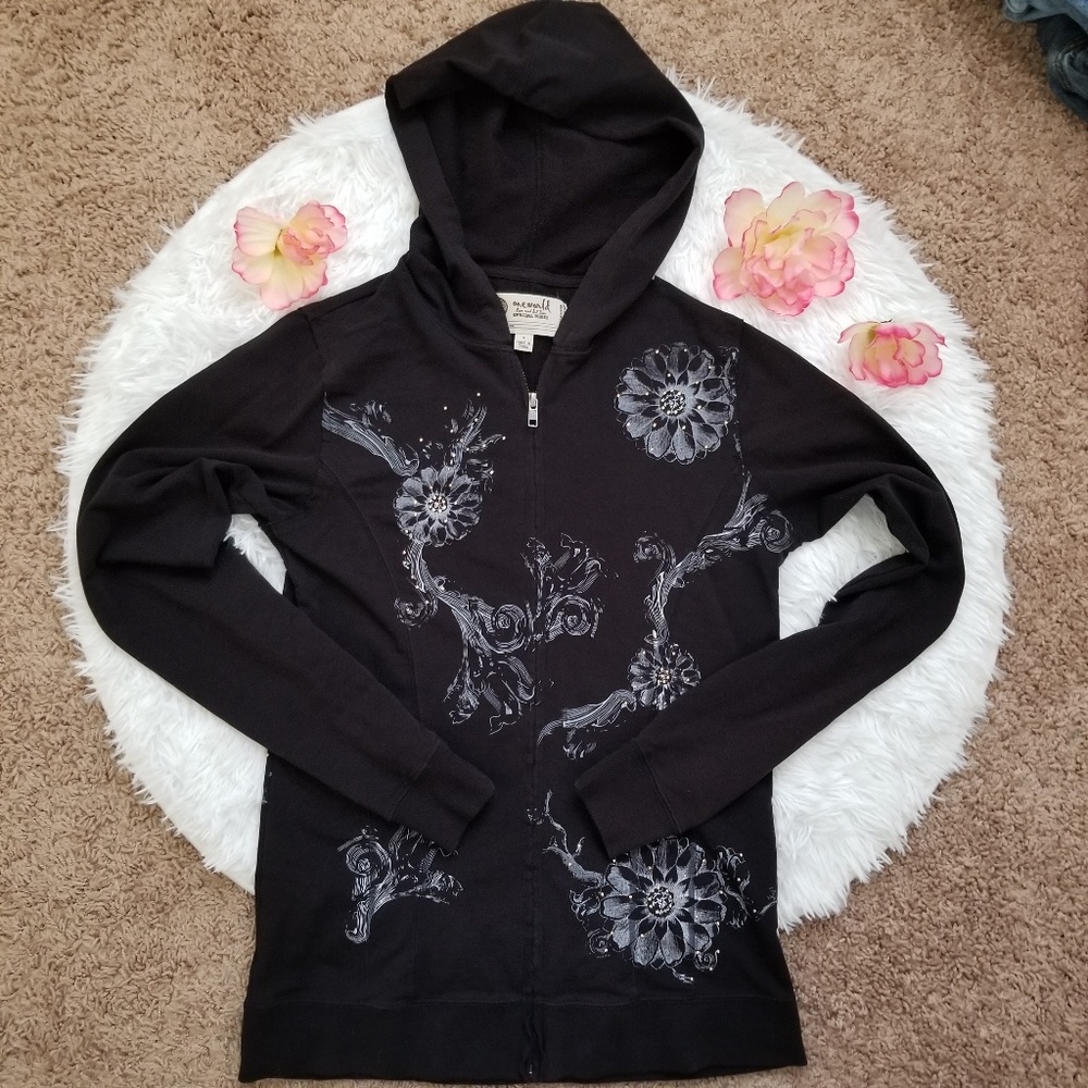 One world special issue sweater